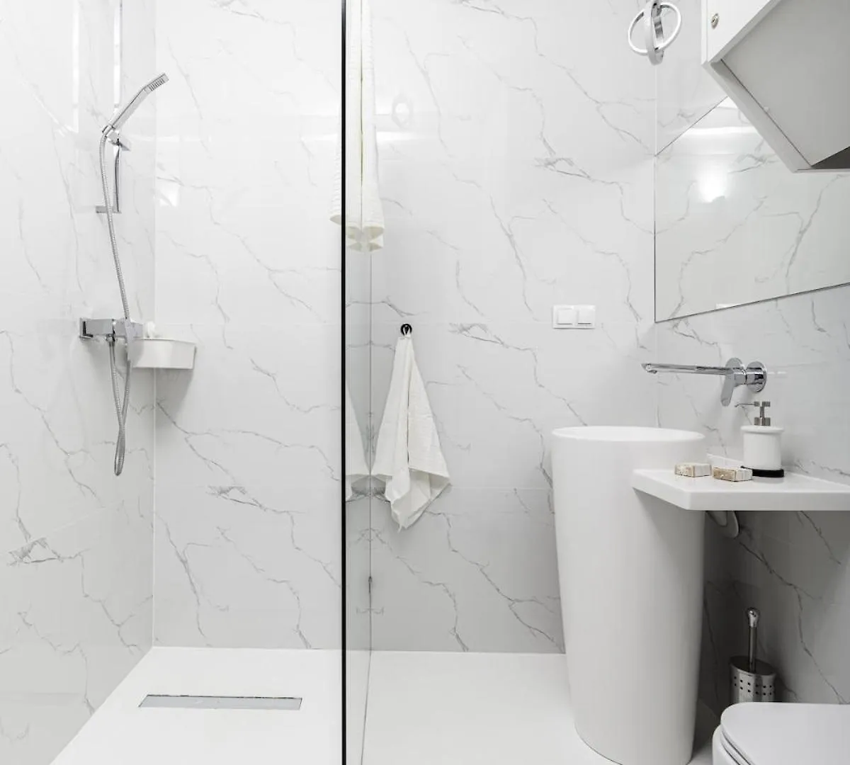 Bright Modern Studio In The Heart Of The Old Town Krakow Apartment